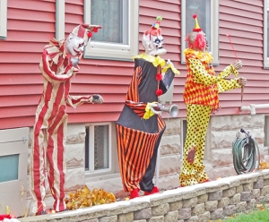 Despite the cold, rainy weather that led up to Halloween, people of all ages lined up outside the Fabry Fear Fair last Tuesday. The Fair, which is held every Oct. 31 in Reedsburg, was bigger than ever, with more games and a haunted zoo. As always, the event was free. (Photos by Heather Stanek)